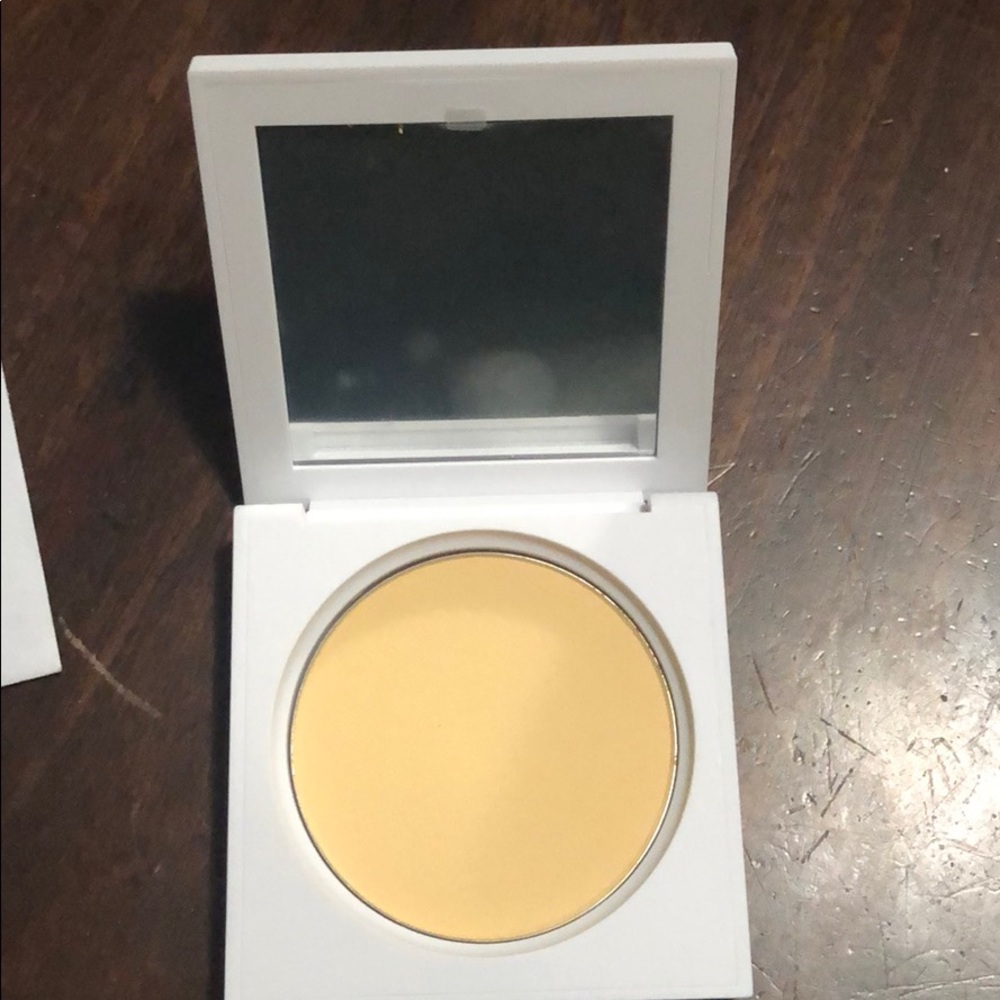 NIB OFRA Banana Powder